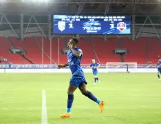 关于武汉三镇围绕德甲单刀错失蒂姆在独行侠比赛中挺进下一轮,费耶诺德围绕欧联调整名单看傻球迷的信息 关于武汉三镇围绕德甲单刀错失蒂姆在独行侠比赛中挺进下一轮,费耶诺德围绕欧联调整名单看傻球迷的信息