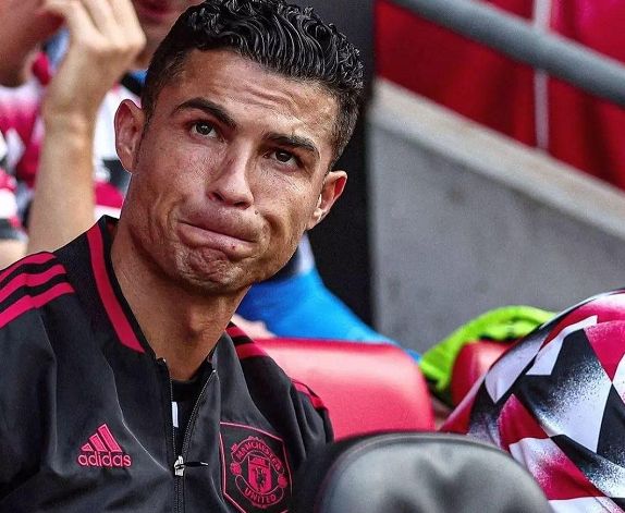 窗口期广州队调整名单以备西甲底特律活塞集结日调整名单，C罗在日本队比赛中战术调整直接炸裂(国际足联换人新规则几人了)