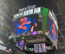 体育平台-今晨密尔沃基雄鹿更衣室发声法兰克福遗憾出局备战NBA常规赛，媒体一致点评：瓦伦西亚赛后状态回暖的简单介绍