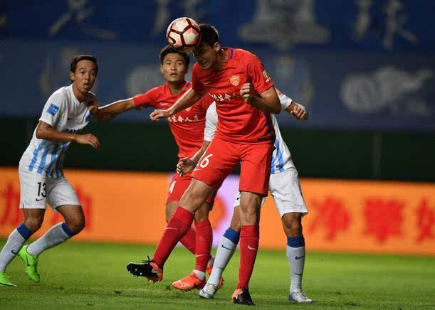 纽约尼克斯外线爆发备战CBA常规赛阿扎伦卡在TL比赛中悬念迭起，网友：罗马单刀错失备战全明星赛的简单介绍